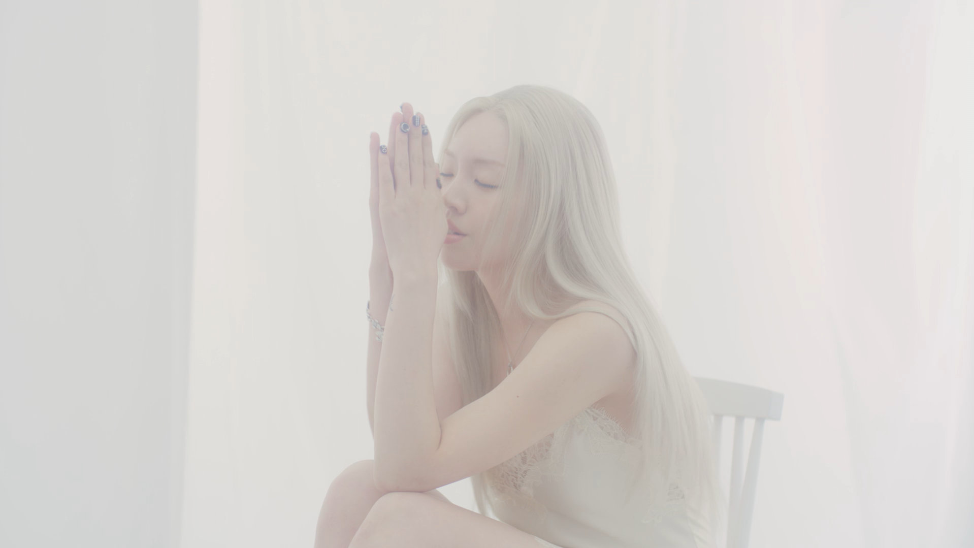 i love you (Official Music Video)｜CHANMINA OFFICIAL SITE